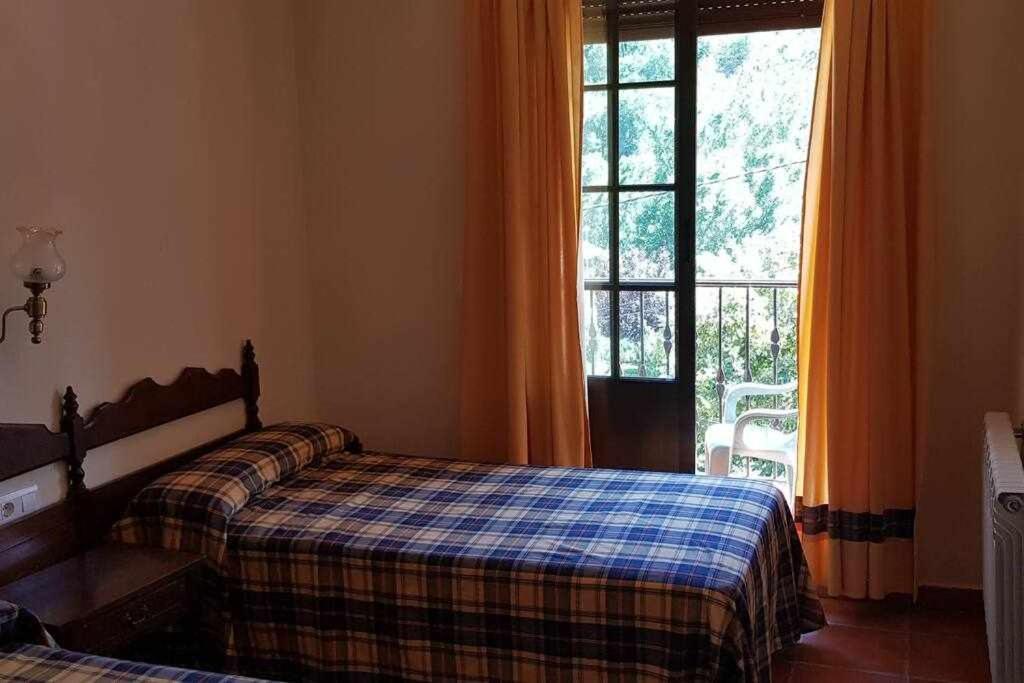 Hostal Montemayor Montemayor del Rio Dış mekan fotoğraf